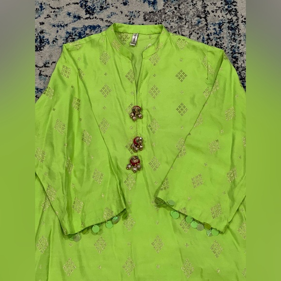 Pakistani Style Shirt - Picture 2 of 3